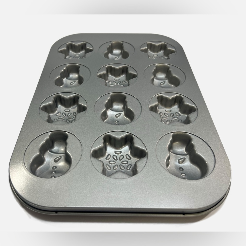 Pampered Chef Red Winter Snowman Snowflake Mini Cake Pan size 12 Portion Mold - Picture 2 of 5